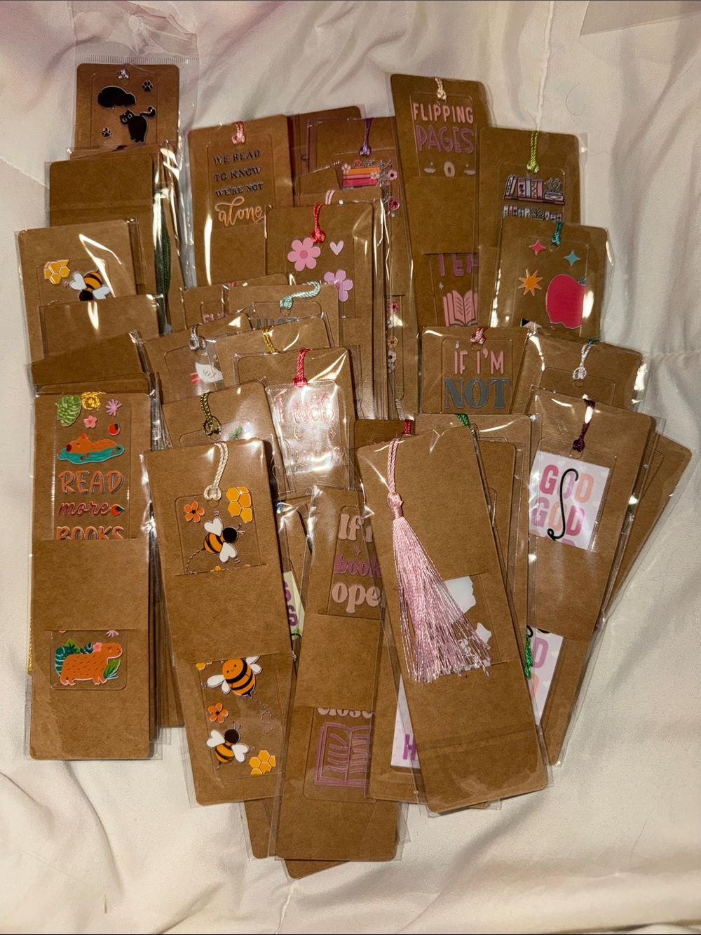 Handmade Acrylic Bookmarks with Tassel (ONE PIECE AT RANDOM)
